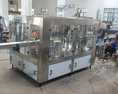 全自動常壓三合一灌裝機(jī) 提升食品生產(chǎn)自動化水平的理想選擇